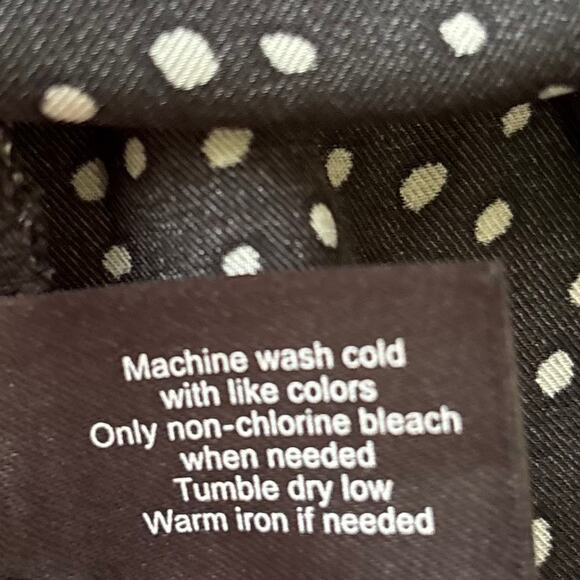 Lane Bryant Black and White Cold Shoulder Dot Top Size 18 - Picture 11 of 11